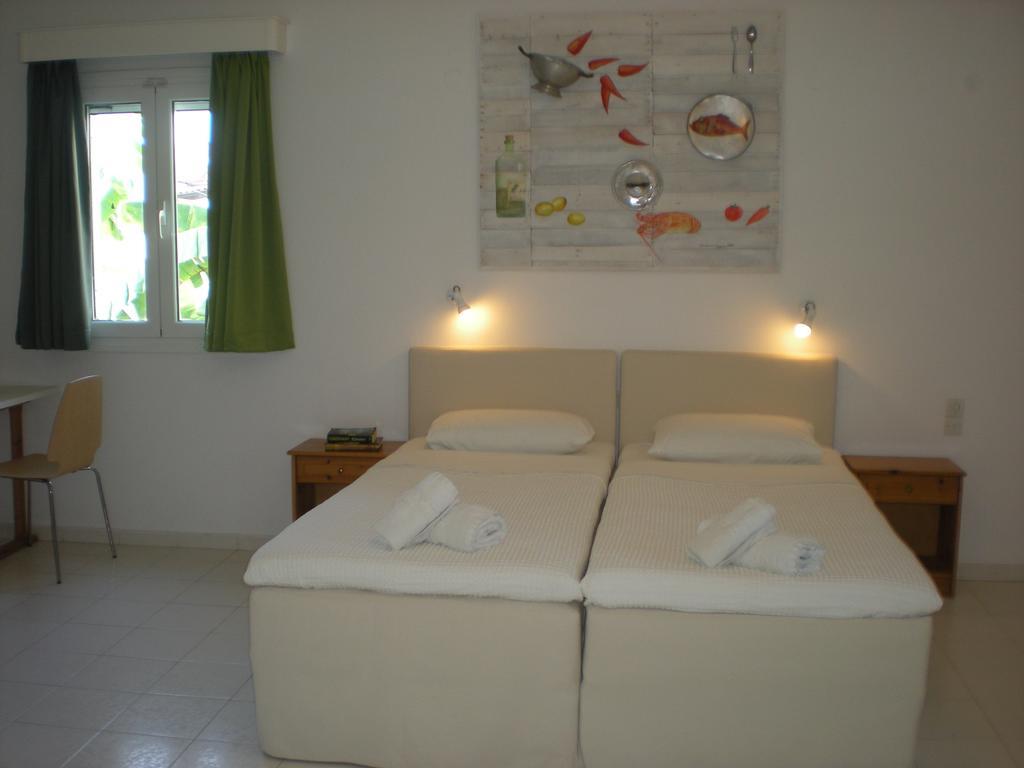 Manolis' House Aparthotel Skiathos Town Room photo